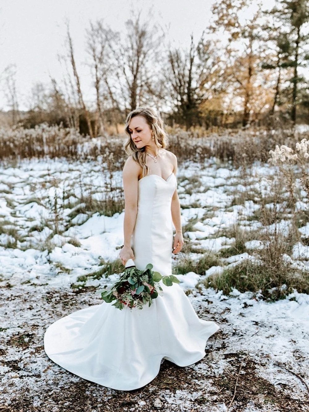 White Wedding Dress (USED/cleaned/preserved)